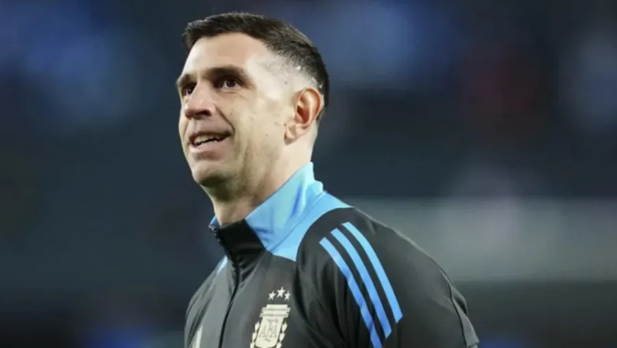 “Quiero jugar los Juegos Olímpicos, pero no solo depende de mí”, aclaró ‘Dibu’ Martínez