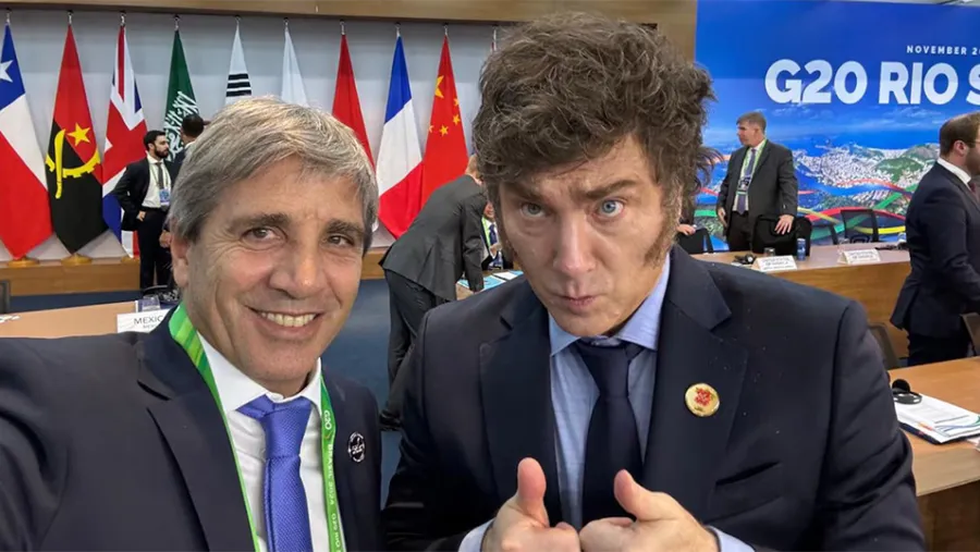 Javier Milei y Luis “Toto” Caputo. Javier Milei y Luis “Toto” Caputo.