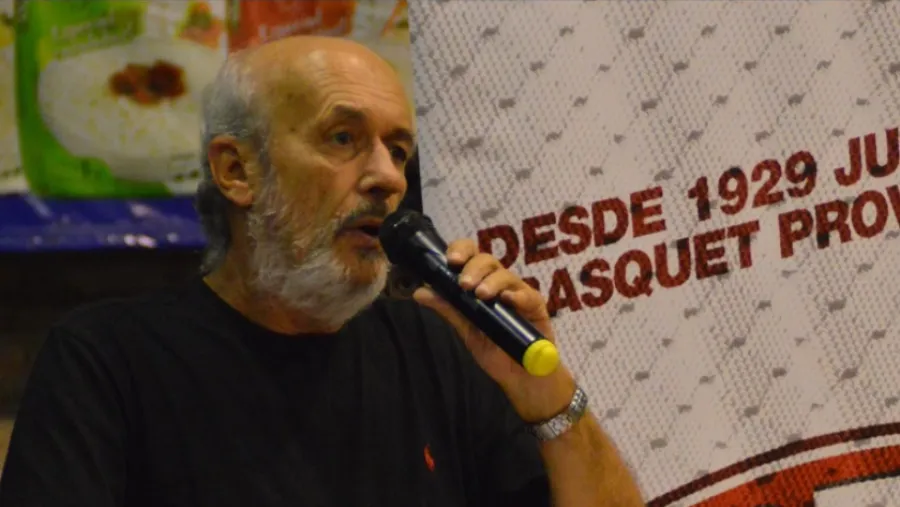 Carlos Álvarez: “Estos reconocimientos son mimos que uno toma con alegría y satisfacción” Carlos Álvarez: “Estos reconocimientos son mimos que uno toma con alegría y satisfacción”