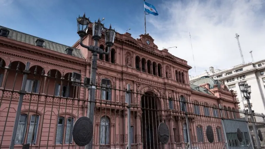 Agosto cerró con superávit primario y el gobierno celebró los números Agosto cerró con superávit primario y el gobierno celebró los números