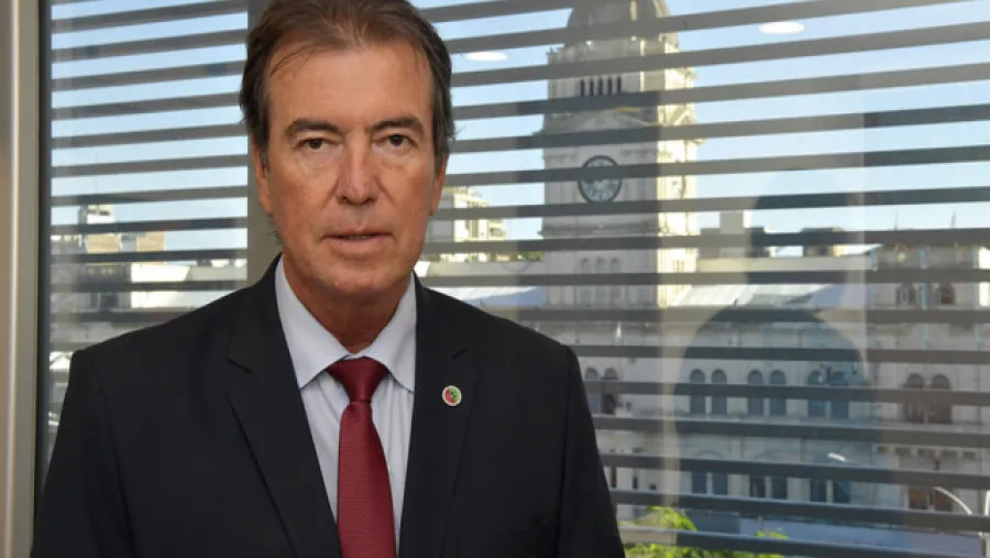 Castrillón: “Quiero cobrar lo mismo que un síndico de Enersa o el fiscal de Estado”