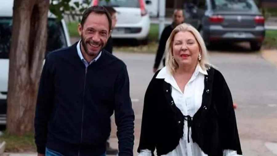 Maximiliano Ferraro y Elisa Carrió Maximiliano Ferraro y Elisa Carrió