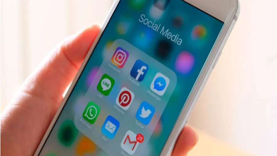 celular redes sociales