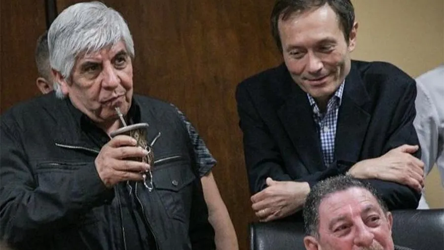 Moyano, Beliz y Viviani, hace ocho días en la CGT. (Crédito: Prensa CGT).