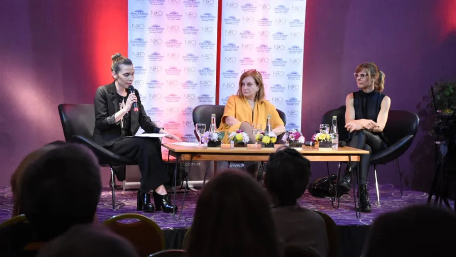 “Abusos y poder en la sociedad”, el tema desarrollado por las periodistas Carbajal y Lewin