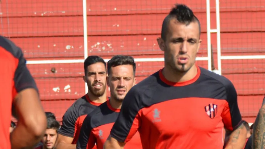 “En Patronato estoy muy bien, pero Huracán me mueve el piso”, confesó Chimino