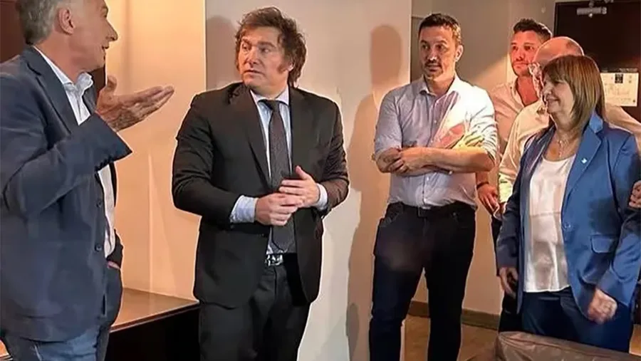 Imagen de archivo del presidente Javier Milei junto al ex mandatario Mauricio Macri, la ministra de Seguridad Patricia Bullrich y el ministro de Defensa, Luis Petri. Imagen de archivo del presidente Javier Milei junto al ex mandatario Mauricio Macri, la ministra de Seguridad Patricia Bullrich y el ministro de Defensa, Luis Petri.