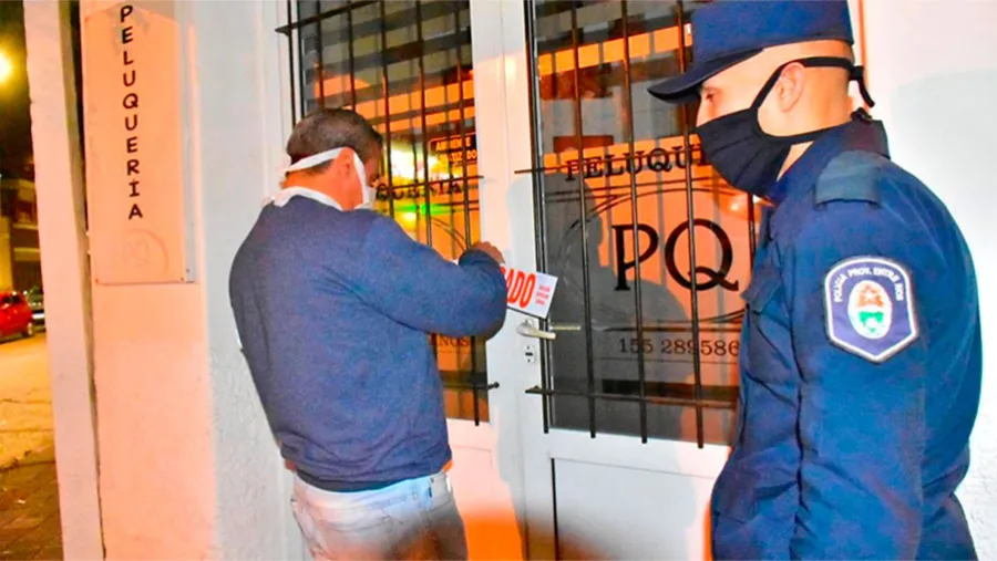 En Concordia la Municipalidad clausuró quince comercios de distintos rubros por violar las normas y protocolos dispuestas por la pandemia del coronavirus.