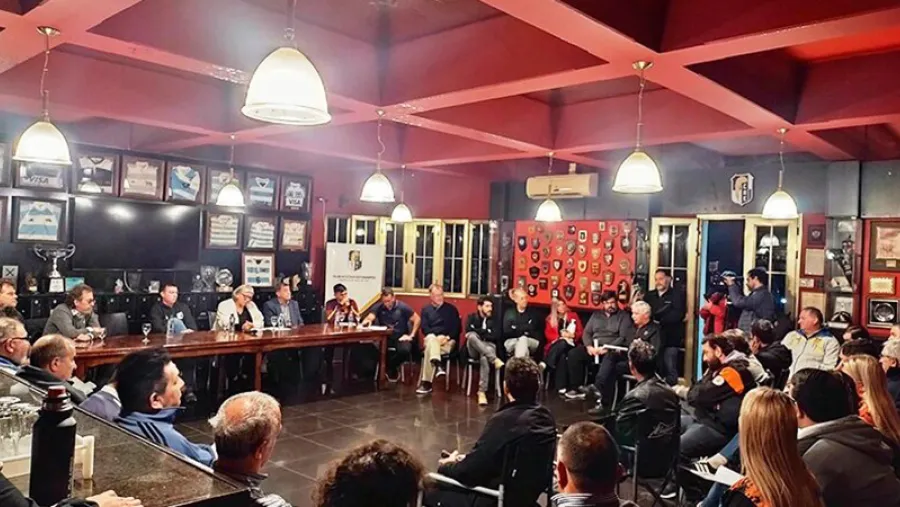 Clubes autoconvocados de Paraná se declararon en emergencia