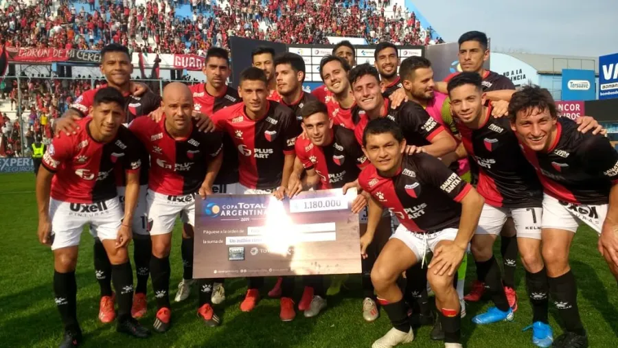 Copa Argentina: Colón goleó a Sol de América con el aporte del vialense Chancalay