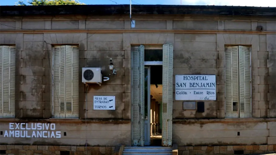 Desde la dirección del hospital San Benjamín de Colón reconocieron que atraviesan una difícil situación sanitaria por la segunda ola de Covid-19.