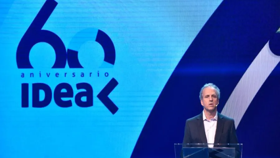 Roberto Alexander presidente Coloquio IDEA 2020