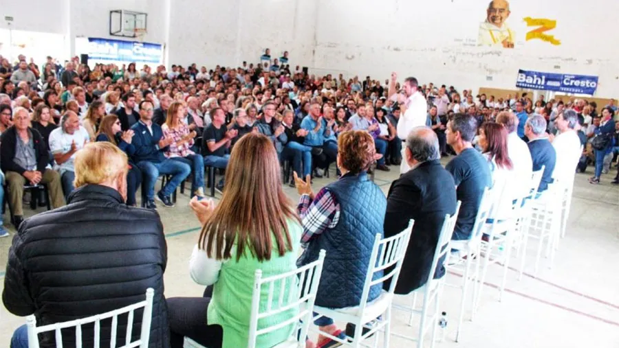 Con Bordet y Bahl presentes, hubo “foto de unidad” del peronismo de Concordia de cara a octubre. Con Bordet y Bahl presentes, hubo “foto de unidad” del peronismo de Concordia de cara a octubre.