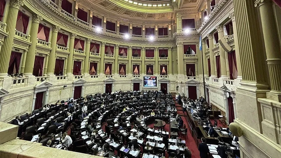 Mientras sigue el debate en comisión del juicio político a los integrantes del máximo tribunal, el oficialismo impulsa la creación de un juzgado en Santa Fe y se espera la llegada de Agustín Rossi para dar su informe de gestión.