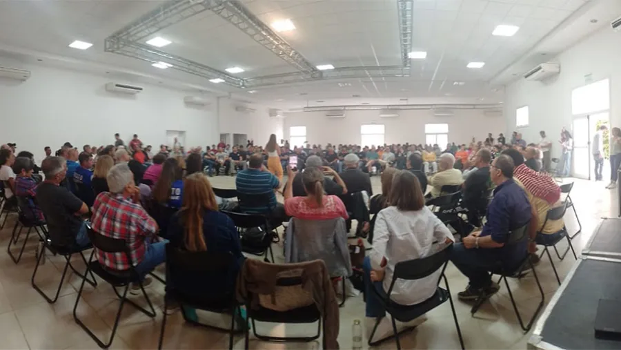 El encuentro realizó hoy en Paraná marca una diferenciación dentro del peronismo entrerriano y repudia a quienes todavía tienen nostalgias del menemismo o un discurso acomodaticio al poder de turno.