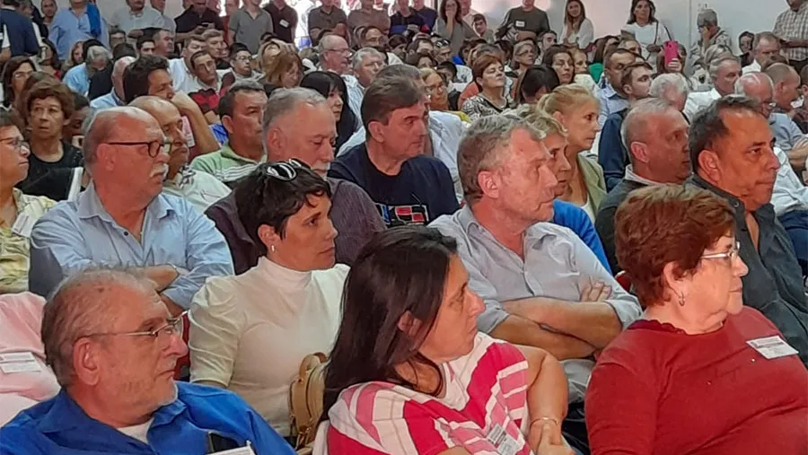 Pedro Galimberti participó del Congreso provincial de la UCR donde se ratificó su pertenencia electoral en Juntos por Entre Ríos. Pedro Galimberti participó del Congreso provincial de la UCR donde se ratificó su pertenencia electoral en Juntos por Entre Ríos.