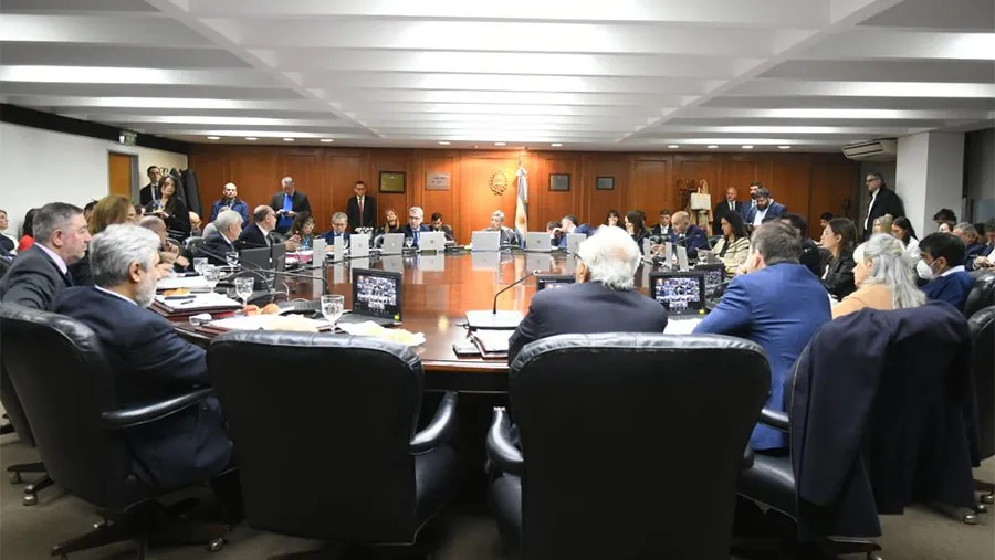 Reunión del 4 de septiembre pasado del Consejo de la Magistratura de la Nación donde, entre otros temas, sometió a consideración el “Anteproyecto de Presupuesto para el Año 2025 del Poder Judicial de la Nación” y que fue remitido a la Corte Suprema de Justicia de la Nación para su consideración. Reunión del 4 de septiembre pasado del Consejo de la Magistratura de la Nación donde, entre otros temas, sometió a consideración el “Anteproyecto de Presupuesto para el Año 2025 del Poder Judicial de la Nación” y que fue remitido a la Corte Suprema de Justicia de la Nación para su consideración.