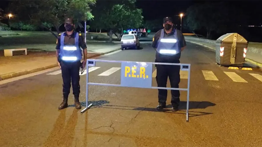 control policial nocturno en Paraná