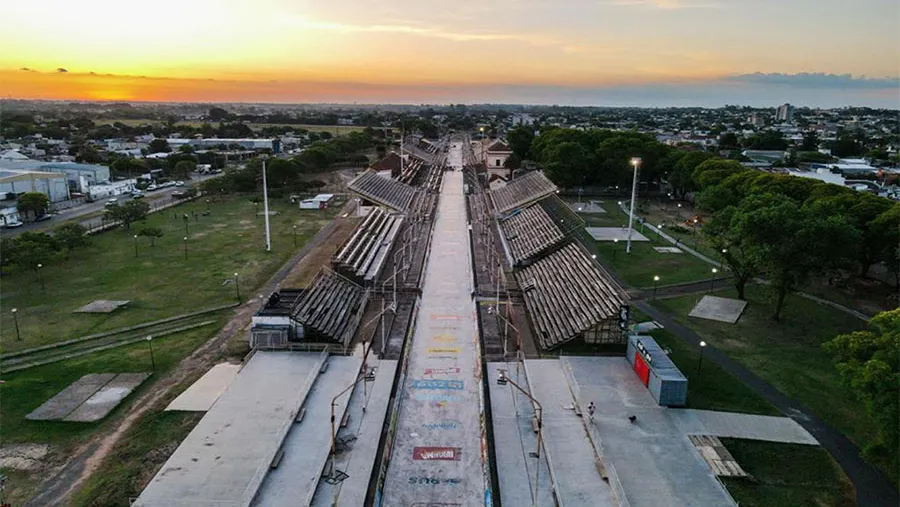 Imagen de archivo del Corsódromo de Gualeguaychú: hoy se inaugura la edición 2025 del Carnaval del País y la temporada depende del ritmo de este espectáculo.