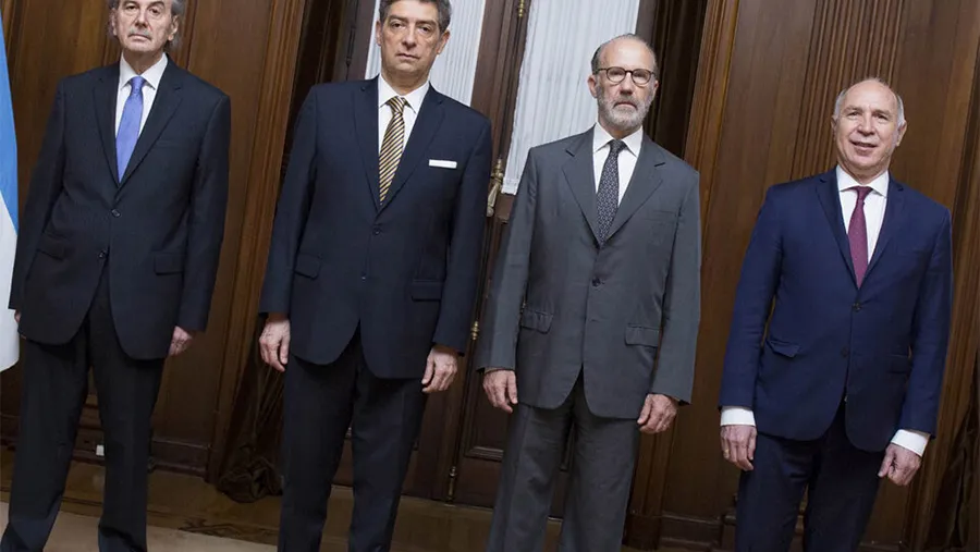 Juan Carlos Maqueda, Horacio Rosatti, Carlos Rosenkrantz y Ricardo Lorenzetti. Juan Carlos Maqueda, Horacio Rosatti, Carlos Rosenkrantz y Ricardo Lorenzetti.
