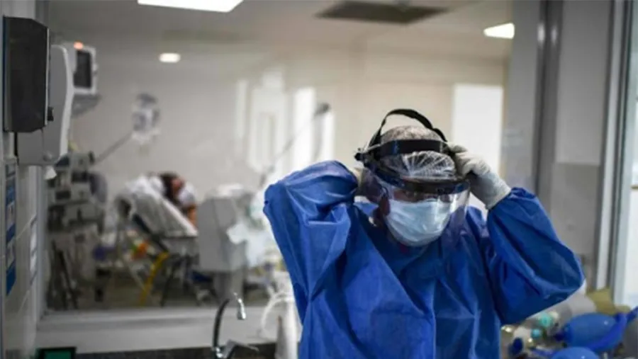 El Ministerio de Salud de la Nación confirmó que el total de casos desde el inicio de la pandemia asciende a 4.535.473 y el acumulado de las víctimas fatales es de 95.904.