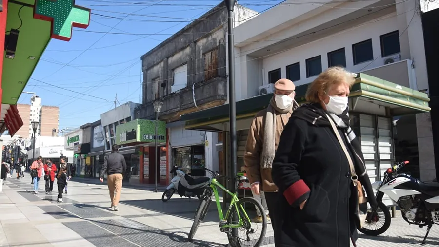 La provincia tiene un acumulado de casos positivos de 6.210 con los 146 reportados en el día de la fecha. La provincia tiene un acumulado de casos positivos de 6.210 con los 146 reportados en el día de la fecha.