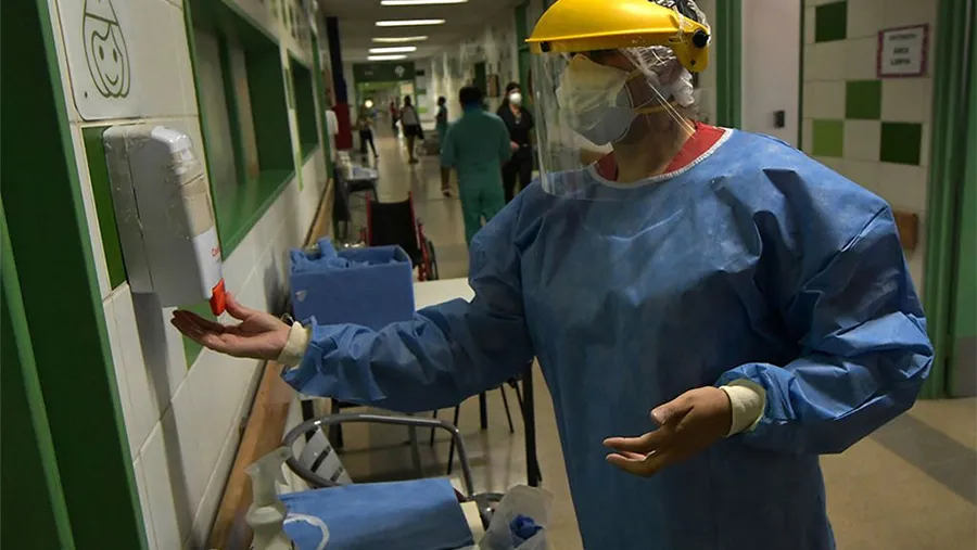 El total de casos desde que comenzó la pandemia es de 8.934.328, mientras que los fallecimientos suman 126.708.