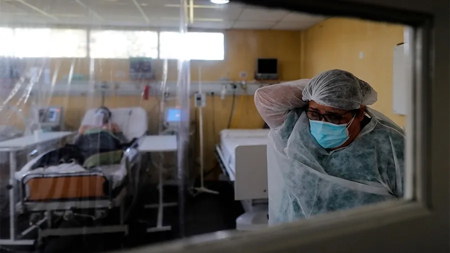 El Ministerio de Salud de la Nación informó este sábado que, en las últimas 24 horas, se registraron 170 muertes y 18.024 nuevos contagios de coronavirus.