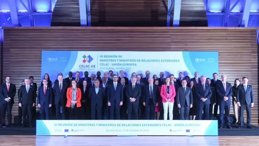 Imagen de archivo de la Cumbre de la Unión Europea y la CELAC que ahora se reunirán en Bruselas, Bélgica. Imagen de archivo de la Cumbre de la Unión Europea y la CELAC que ahora se reunirán en Bruselas, Bélgica.