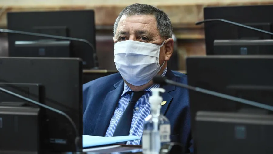 De Angeli presentó un proyecto para otorgar tierras fiscales a la producción