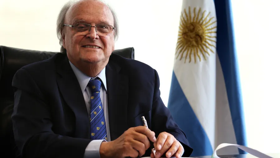 Ignacio De Mendiguren