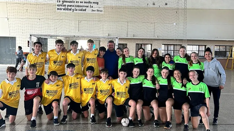 Handball: interescolares reunieron a unos 250 estudiantes en el Colegio Don Bosco Handball: interescolares reunieron a unos 250 estudiantes en el Colegio Don Bosco
