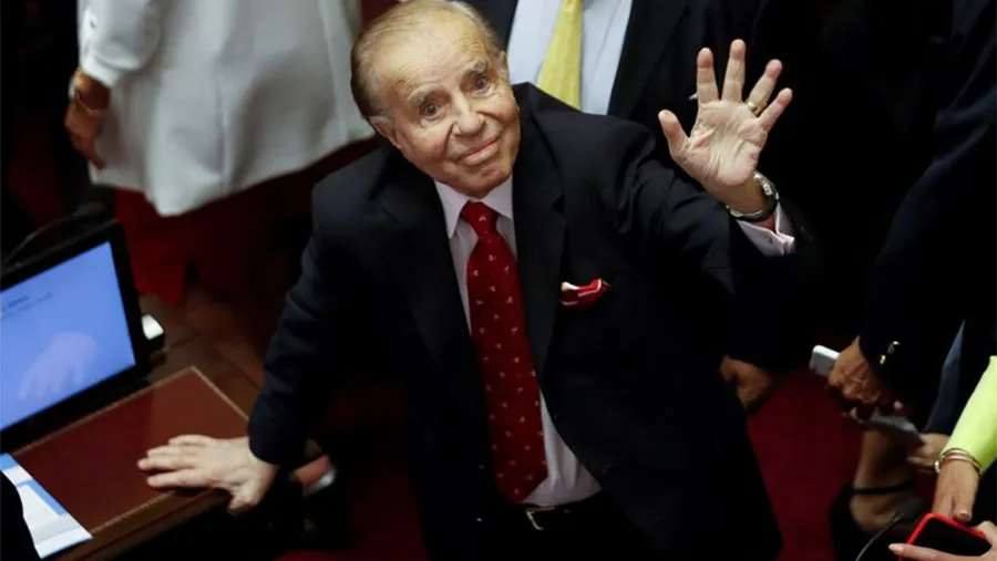 El ex presidente argentino Carlos Saúl Menem tenía 90 años.