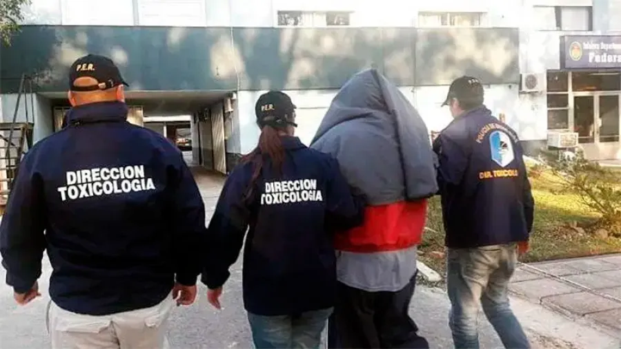 hombre detenido con cocaína en Federal