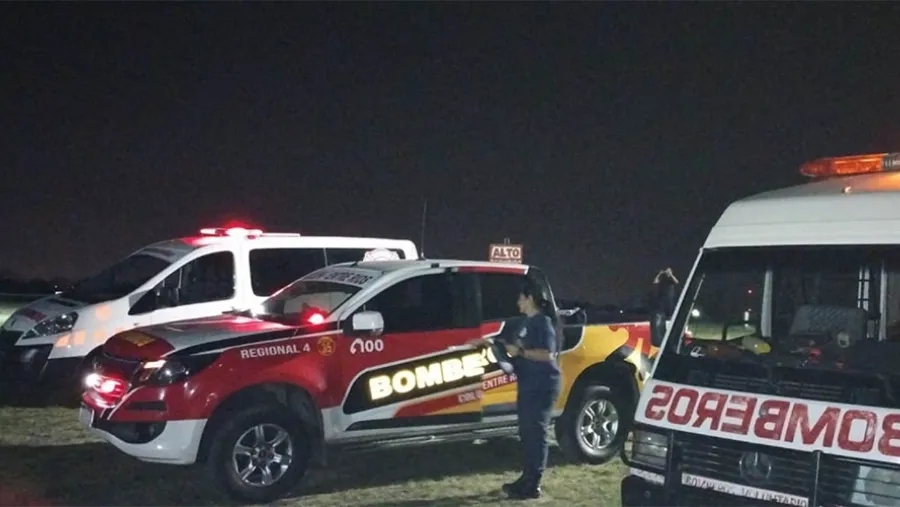Los operativos demandaron un gran trabajo logístico y de coordinación entre la Policía de Entre Ríos, los Bomberos de Gualeguaychú, Colón y Concepción del Uruguay y personal de Salud. Los operativos demandaron un gran trabajo logístico y de coordinación entre la Policía de Entre Ríos, los Bomberos de Gualeguaychú, Colón y Concepción del Uruguay y personal de Salud.