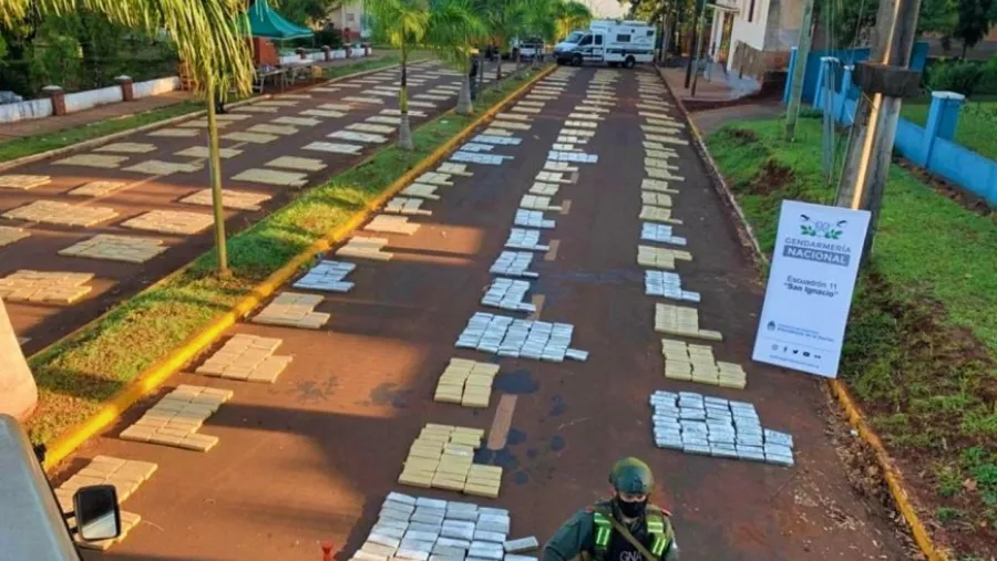 Incautaron más de 4.500 kilos de marihuana de un camión que transitaba por ruta 14