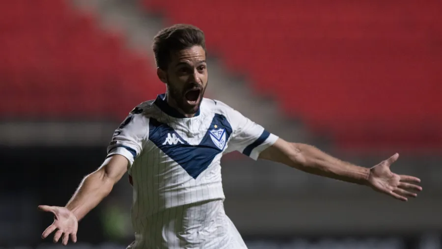 Copa Libertadores: Vélez consiguió su primera victoria en su visita a Chile