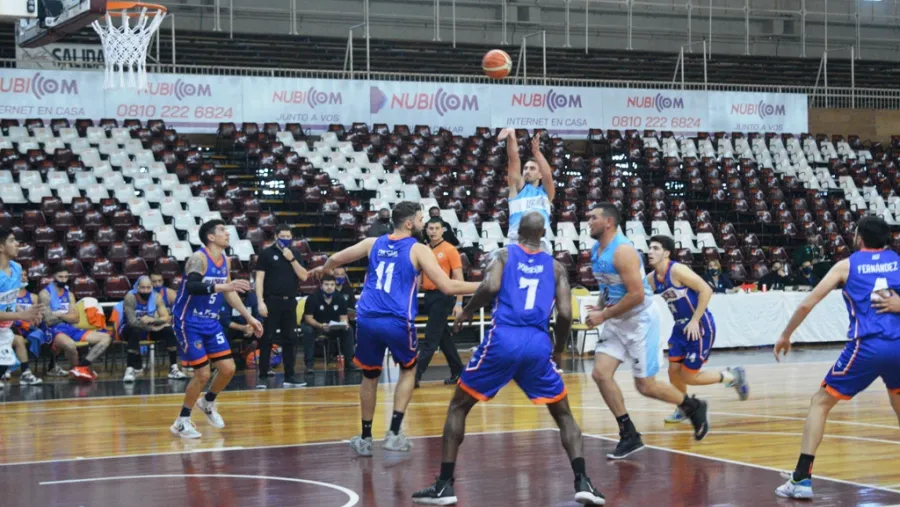 Echagüe volvió a sonreír y regresó a lo más alto en la Liga Argentina de Básquetbol