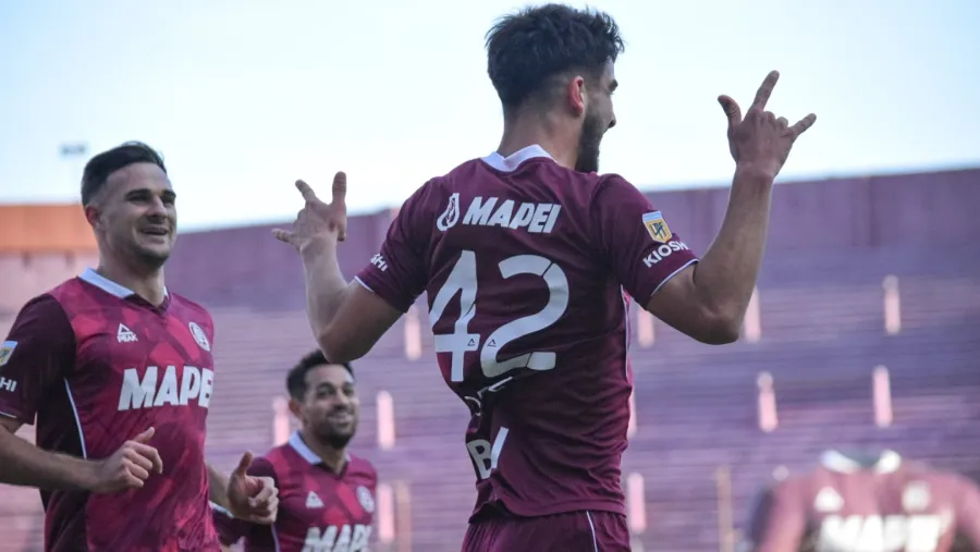Lanús llegó a la cima con un triunfo sobre Gimnasia