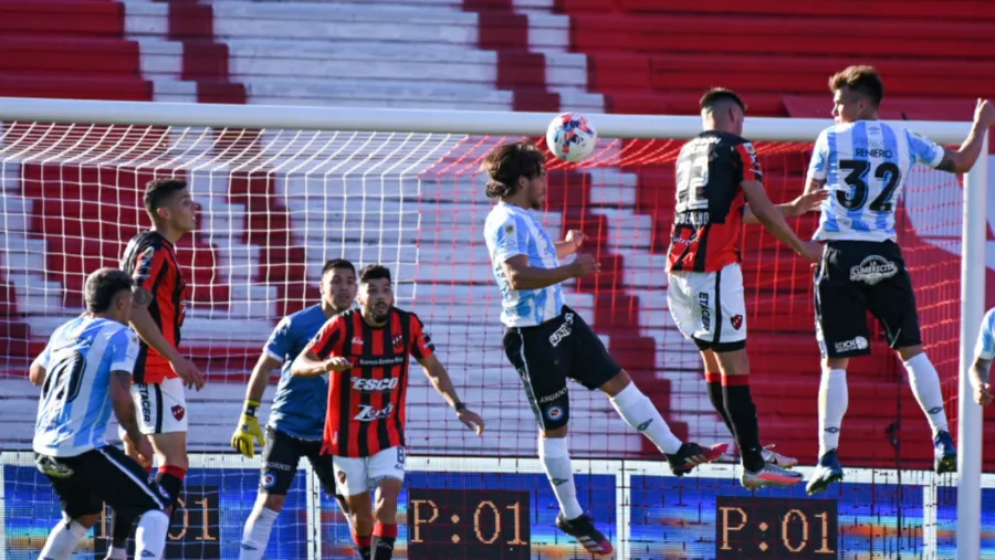 Patronato no pudo sostener la ventaja y empató con Argentinos en La Paternal Patronato no pudo sostener la ventaja y empató con Argentinos en La Paternal