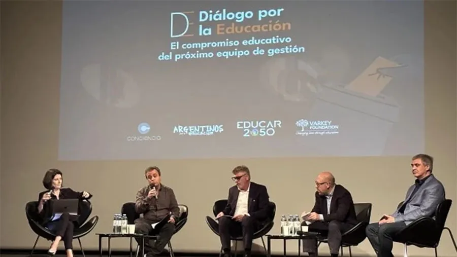 En el auditorio del Malba se desarrolló el encuentro “Dialogó por la educación”. No quisieron debatir desde La Libertad Avanza y tampoco concurrió la izquierda. En el auditorio del Malba se desarrolló el encuentro “Dialogó por la educación”. No quisieron debatir desde La Libertad Avanza y tampoco concurrió la izquierda.
