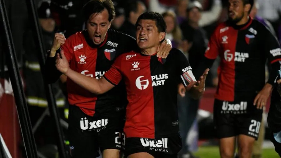Sobre el final, Luis “Pulga” Rodríguez le dio el triunfo a Colón ante Mineiro en Santa Fe Sobre el final, Luis “Pulga” Rodríguez le dio el triunfo a Colón ante Mineiro en Santa Fe