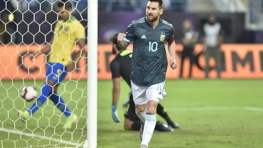 En su vuelta a la selección, Messi le dio el triunfo a la Argentina frente a Brasil