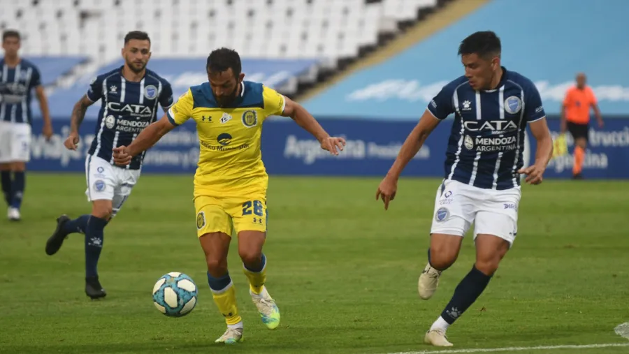 Rosario Central venció a Godoy Cruz y mantiene sus chances en la Zona 3