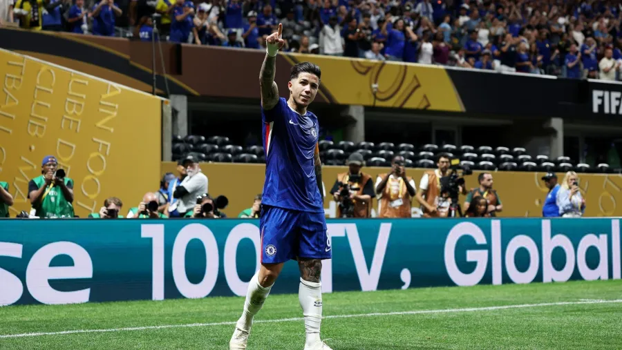 Con gol de Enzo Fernández, Chelsea sonrió en su debut ante Los Ángeles