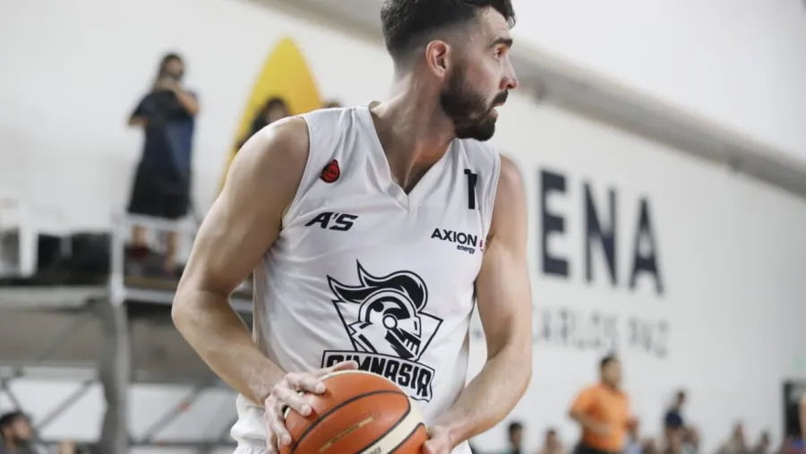 “Es el trabajo de todos”, subrayó el entrerriano Vega tras destacarse ante Atenas