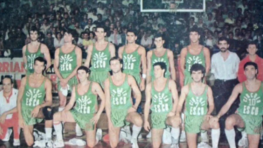 Básquetbol: Entre Ríos celebra 35 años de su primer título argentino de mayores Básquetbol: Entre Ríos celebra 35 años de su primer título argentino de mayores