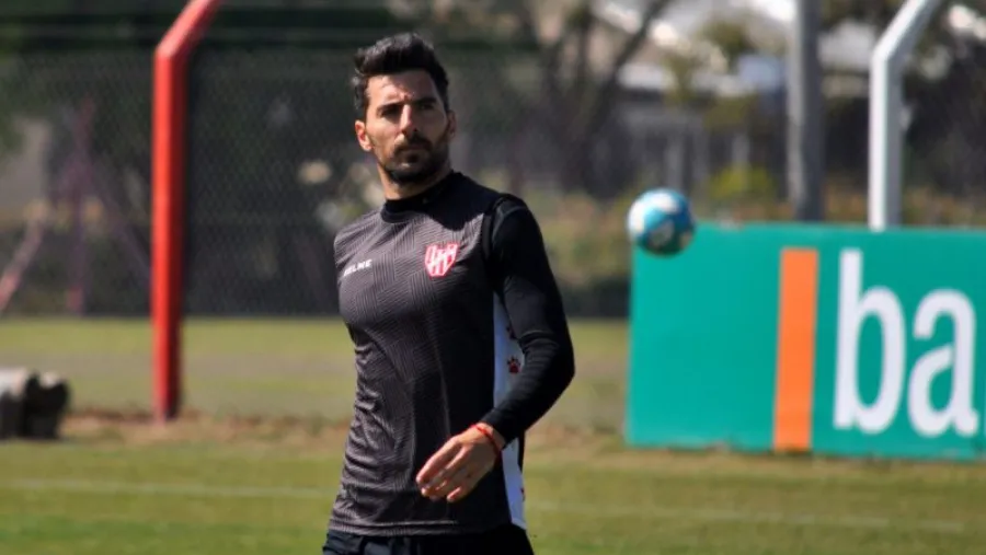 Instituto de Córdoba dejó libre al entrerriano Facundo Erpen, pero busca retenerlo