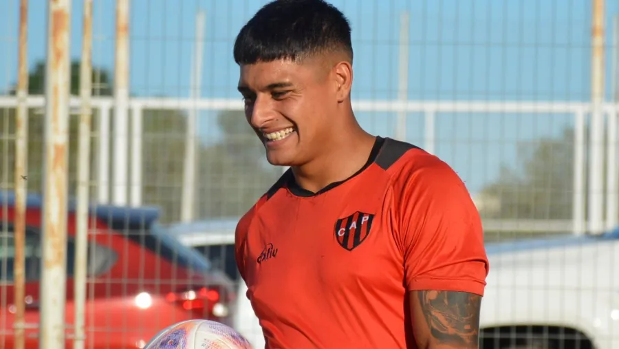 “Es casi imposible que siga en Patronato”, aseguró el representante de Juan Cruz Esquivel