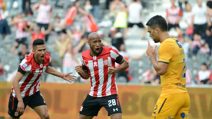 Estudiantes derrotó a Rosario Central y le dio una mano a Patronato en la tabla de abajo